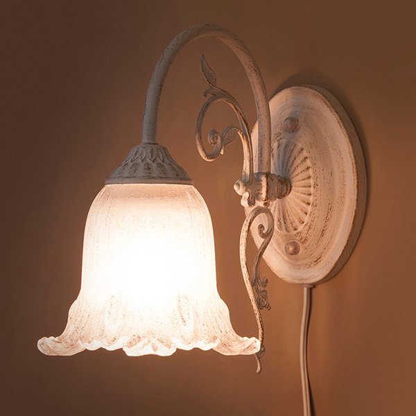 クラシカルウォールランプ1灯「イザベラ」・ホワイトブラッシュゴールド