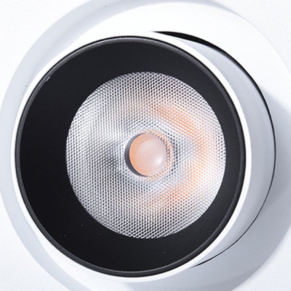 LEDスポットライト (L90mm～L120mm×H185mm～H230mm)