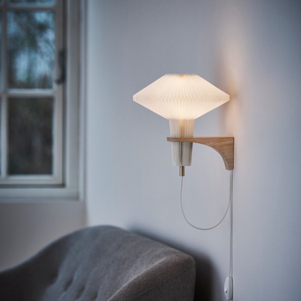 LE KLINT】北欧デザイン照明「Wall lamp 204, light oak」ウォール