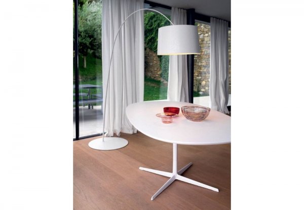Foscarini】「Twiggy floor lamp, white」デザイン照明フロア