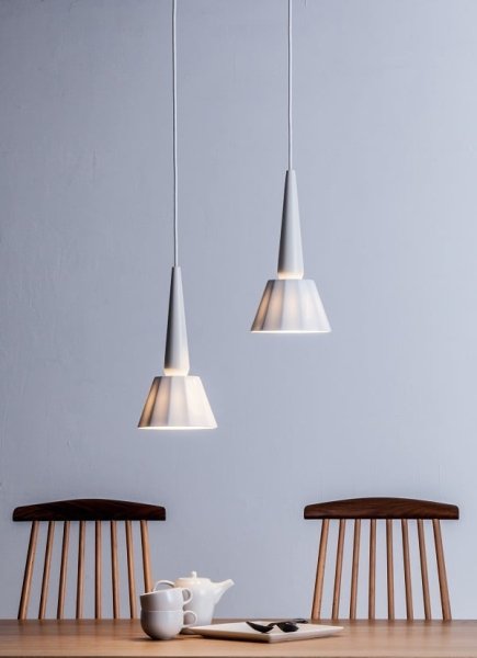 【MOARE】日本製・飛騨木のサステナブルな木製照明  「ティーポペンダント（メイプル／白磁）」ペンダントライト 1灯(Φ162×H313mm)