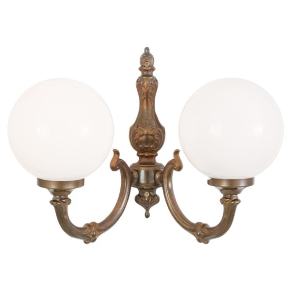 【Mullan】アイルランド「Ben Two-Arm Ornate Brass」ウォールライト2灯 Opal Glass Globe(H300×
W330ｍm)