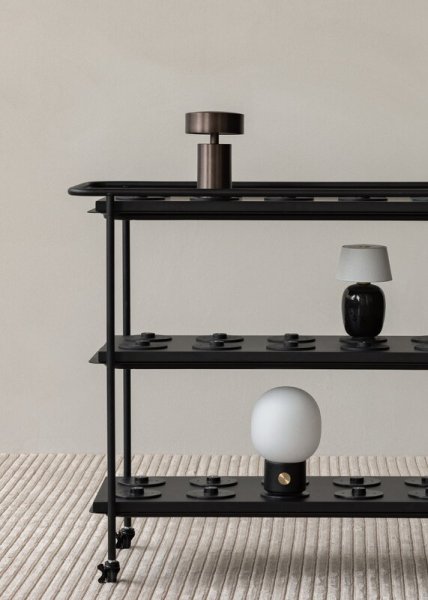 【Menu】北欧デザイン照明「Torso Portable table lamp, black」テーブルライト(Φ120×H200mm)