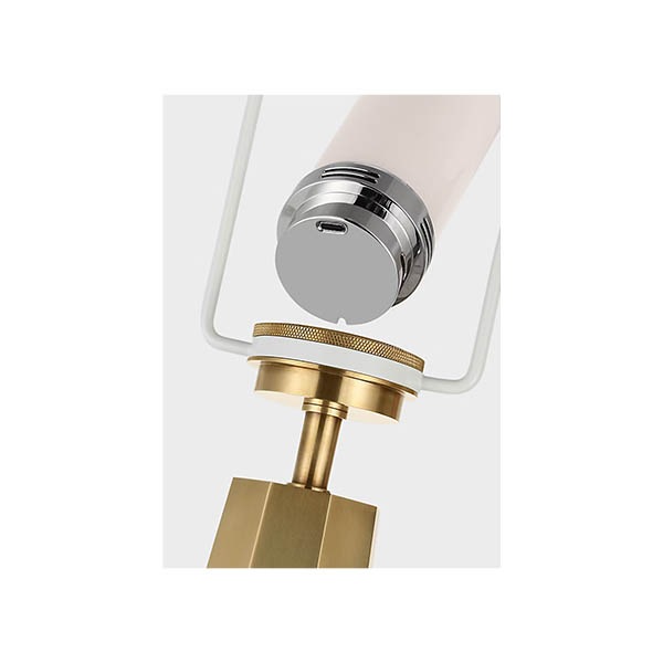 【Visual Comfort】コードレス・テーブルライト LED 「Olsen Cordless Table Lamp」　クリア (W432×H826mm)