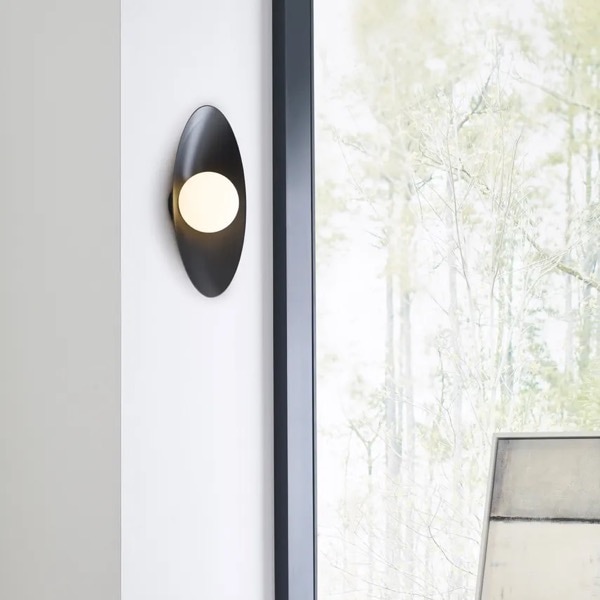 【TECH LIGHTING】アメリカ・ウォールライト「Joni 13 Wall」ブラック／ブラック（W178×D115×H331mm）