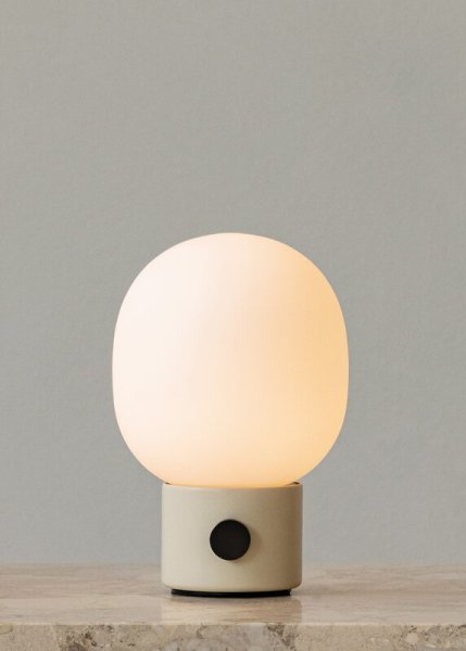 【Menu】北欧デザイン照明「JWDA Portable table lamp, alabaster white」テーブルライト(Φ145×H215mm)