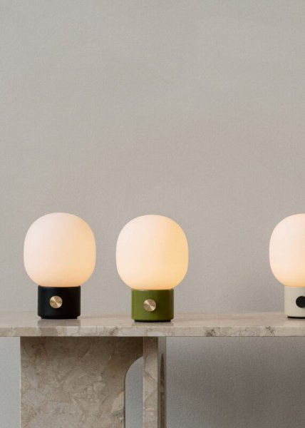 【Menu】北欧デザイン照明「JWDA Portable table lamp, alabaster white」テーブルライト(Φ145×H215mm)