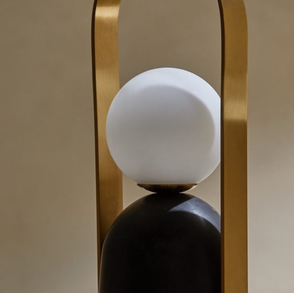 【aromas】 スペイン・インテリア照明「NANO」テーブルライト ブラック (W118×D110×H272mm)