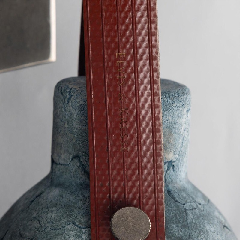 【Mullan】アイルランド「Nagi」オーガニックセラミック ウォールライト 1灯 ブルーアース（W140×D160×H260mm）