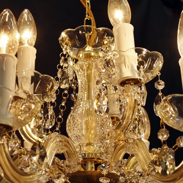 ゴールドシャンデリア 9灯 クリスタルビーズ　ヴィンテージ ゴールドフレーム ゴールドシャンデリア 9灯 クリスタルビーズ ヴィンテージ ゴールド