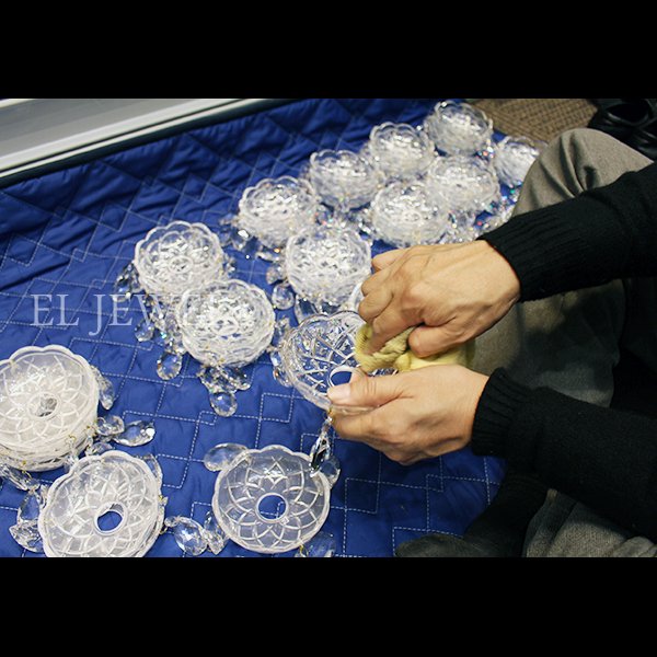 シャンデリア・照明のクリーニング（清掃）