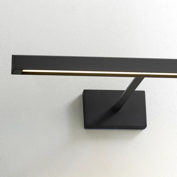 【TECH LIGHTING】アメリカ・ウォールライト「Dessau 18 Picture Light」ブラック(W463×D219×H77mm)