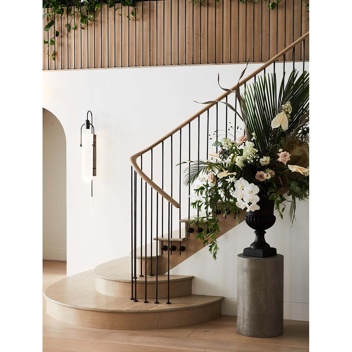 【ALLIED MAKER】 アメリカ・インテリア照明「Arc Well Sconce 22