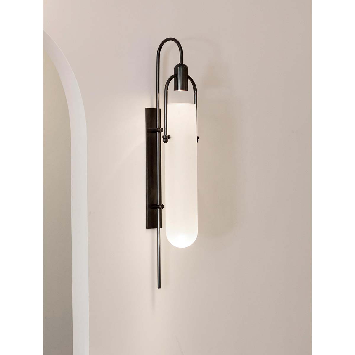 【ALLIED MAKER】 アメリカ・インテリア照明「Arc Well Sconce 22