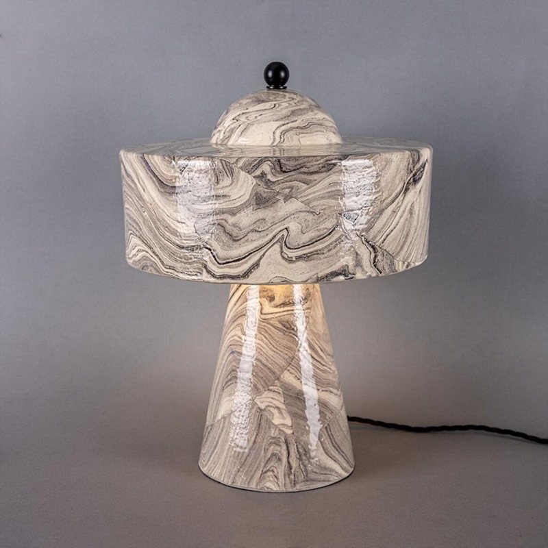 【Mullan】アイルランド「Seville-Ceramic Mid-Century Modern」テーブルライト 3灯 マーブル（D280×H400mm）