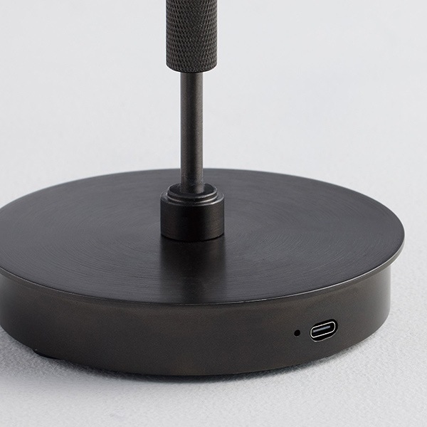 テンポLEDテーブルランプ S「Tempo LED-table lamp (S)」ダークブロンズ／ライトゴールド（φ120×H310mm）【業販対象外】