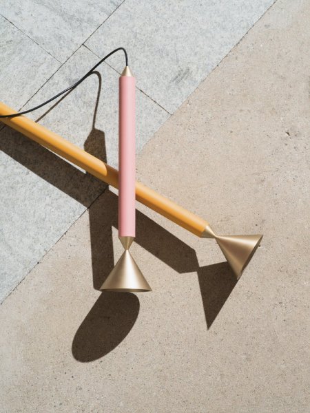 【Pholc】「Apollo 39 pendant, coral pink - polished brass」ペンダントライト　コーラルピンク-ポリッシュブラス（Φ125×H515mm)