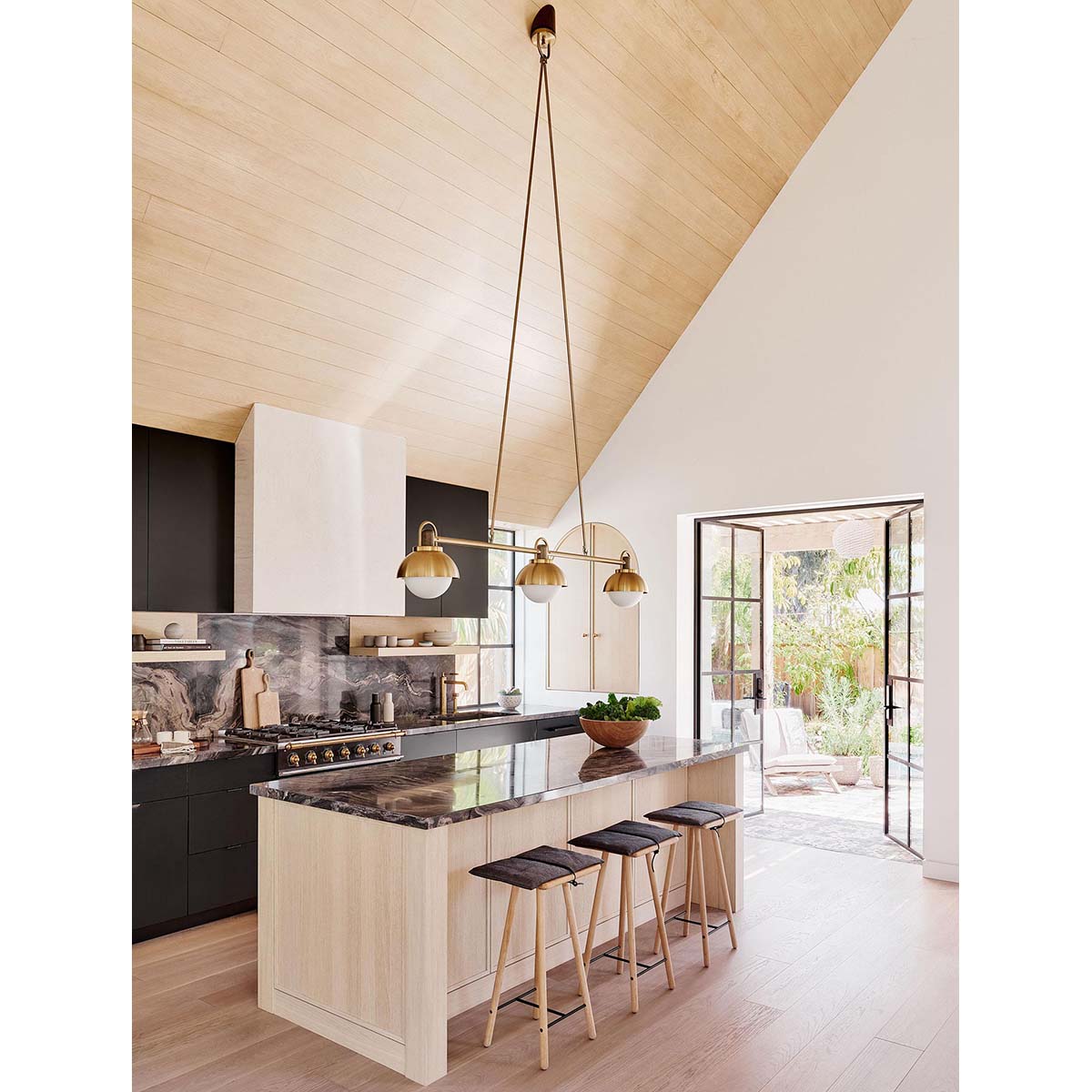 【ALLIED MAKER】 アメリカ・インテリア照明「3 Arc Island」ペンダントライト 3灯 カスタムカラー (W1829×D254×H1397mm)
