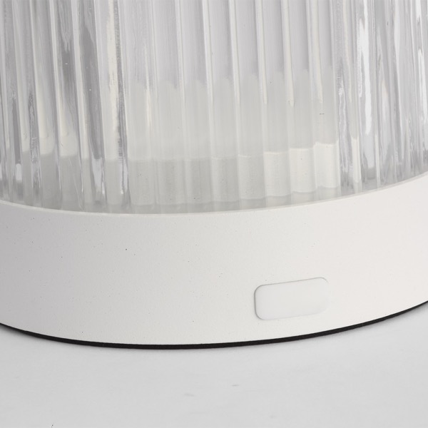 【TECH LIGHTING】アメリカ・テーブルライト「Tawa Accent Rechargeable Table Lamp」ホワイト（W115×D115×H280mm）
