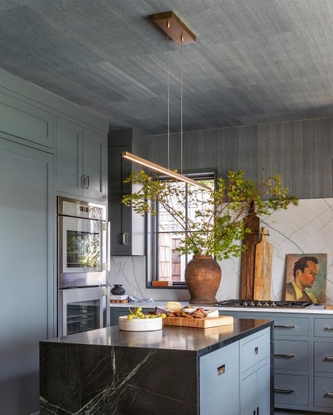 【TECH LIGHTING】アメリカ・ライナーペンダントライト「ESSENCE TRIO」1灯Aged Brass(W1270×H20mm)