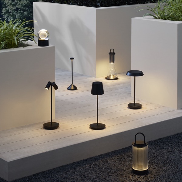 【TECH LIGHTING】アメリカ・テーブルライト「Tawa Accent Rechargeable Table Lamp」ブラック（W115×D115×H280mm）