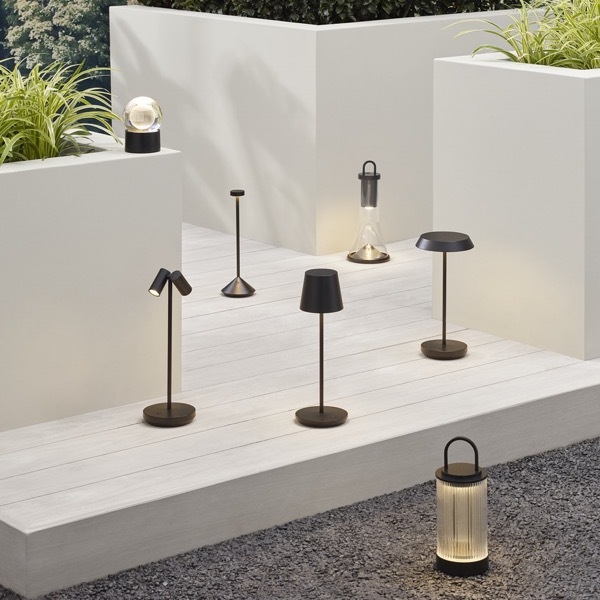 【TECH LIGHTING】アメリカ・テーブルライト「Mina Accent Rechargeable Table Lamp」ブラック（W102×D102×H140mm）