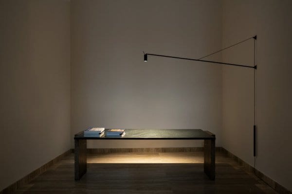 Nemo Lighting】北欧デザイン照明「Swan wall lamp, black