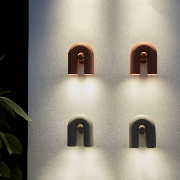 【AGO】「Cirkus wall lamp」デザイン照明　ウォールランプ　4色（W148×H180×D78mm）