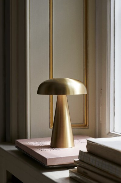 【&Tradition】北欧デザイン照明「Como SC53 portable table lamp, brass」テーブルライト(Φ156×H210mm)