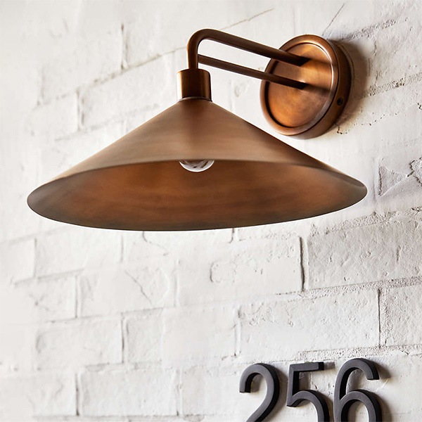 アメリカ・デザイン照明 アウトドア モダンウォールライト「Andre」Brass・Large・1灯(φ356×D375×H229mm)