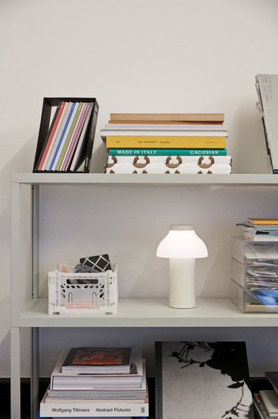 【HAY】「PC Portable table lamp, cream white」テーブルランプ クリームホワイト(Φ140×H220mm)