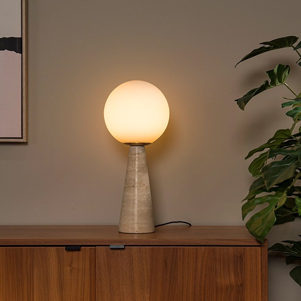 【LUCIDE】ベルギー デザイン照明 テーブルライト「EVIN」Opal（φ200×H455mm）