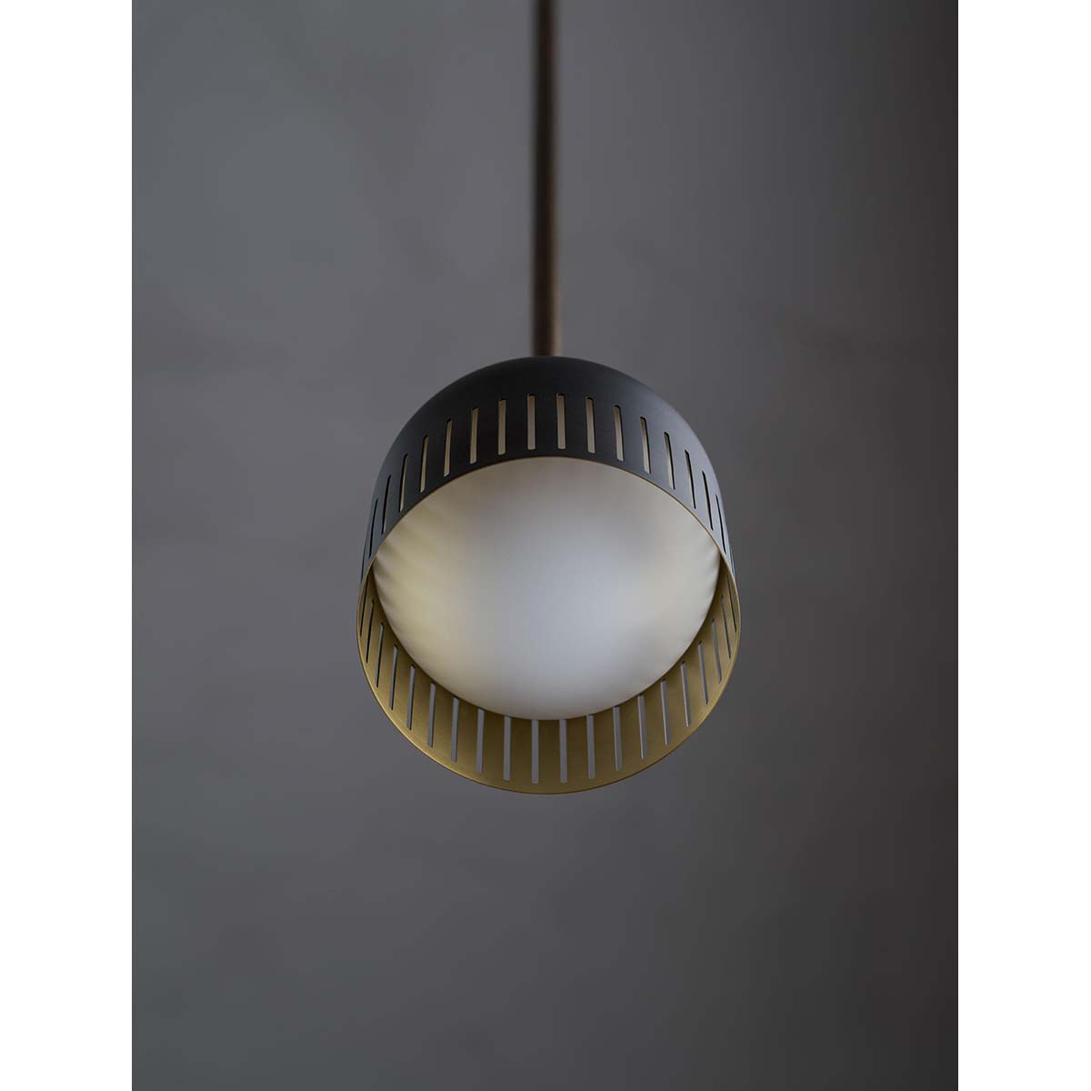 【ALLIED MAKER】 アメリカ・インテリア照明「Bishop Pendant」ペンダントライト 1灯 カスタムカラー (W127×D127×H178mm)