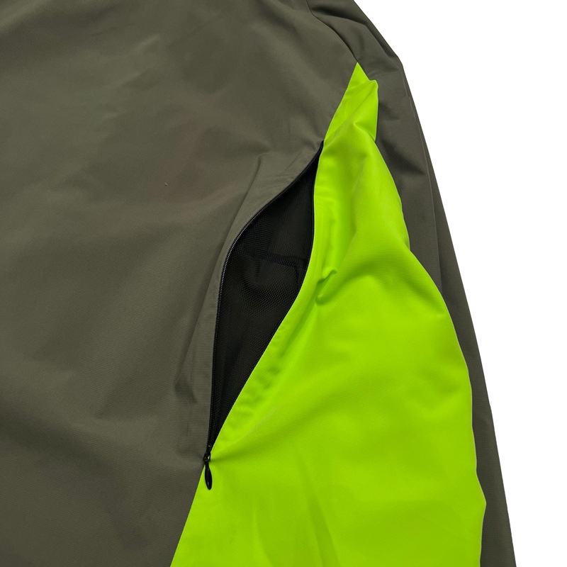 THE WIND TROUPE SHELL JACKET