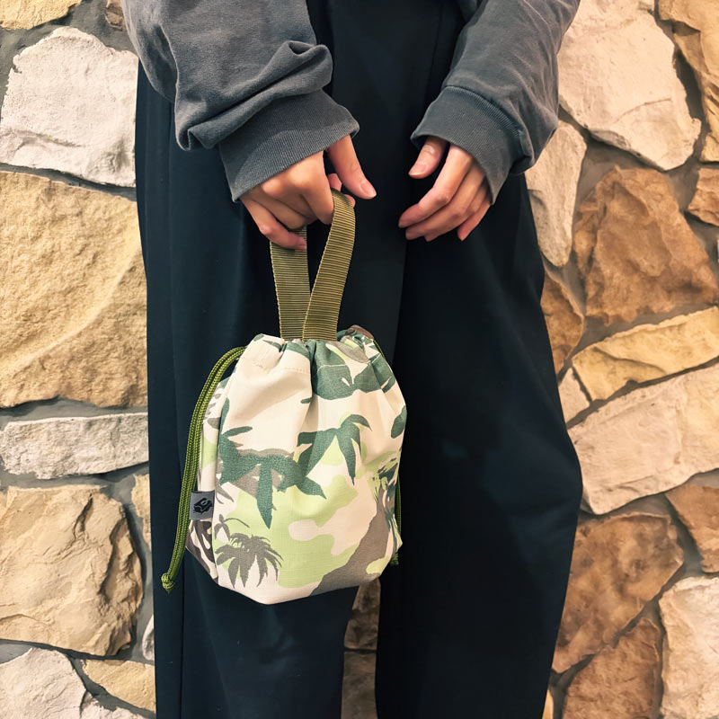 MM KINCHAKU BAG (BOOKTREE)