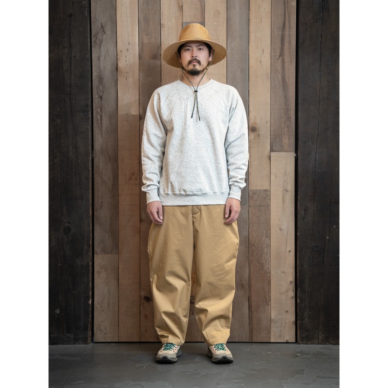CTF RAGLAN SWEAT