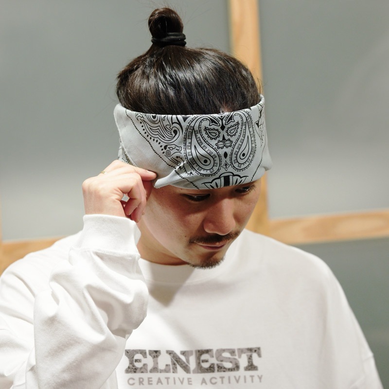 SEVEN WONDERS PAISLEY BANDANA