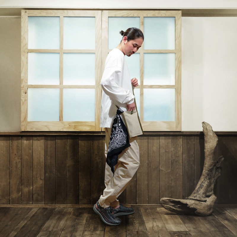 SEVEN WONDERS PAISLEY BANDANA