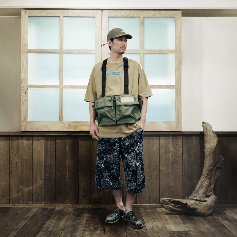 THE WIND TROUPE UT Vest