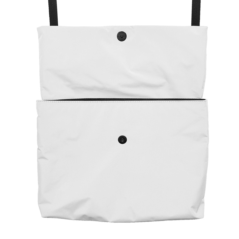 THE WIND TROUPE SHOULDER BAG