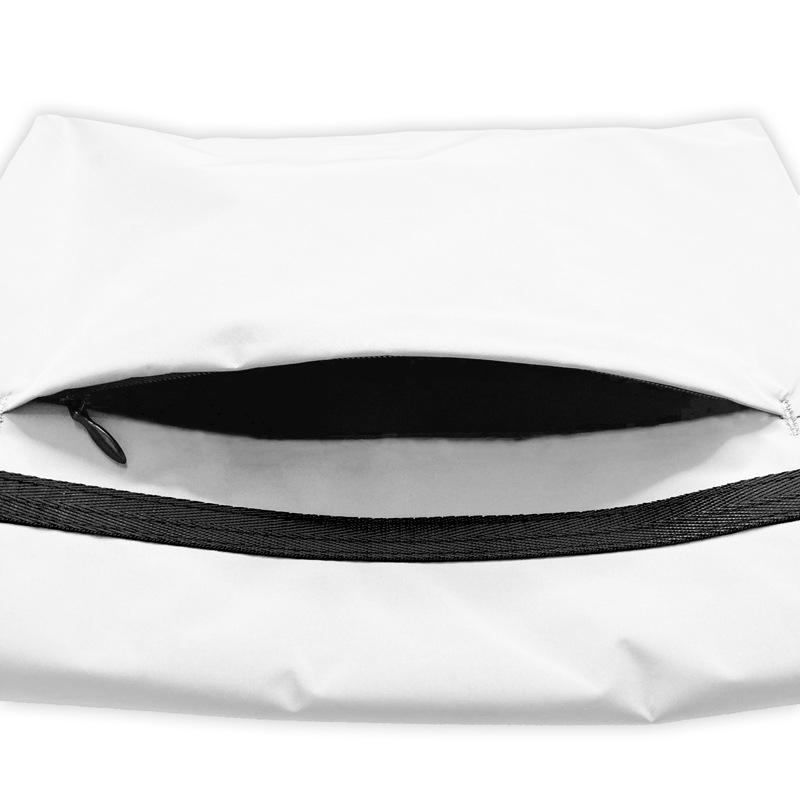 THE WIND TROUPE SHOULDER BAG