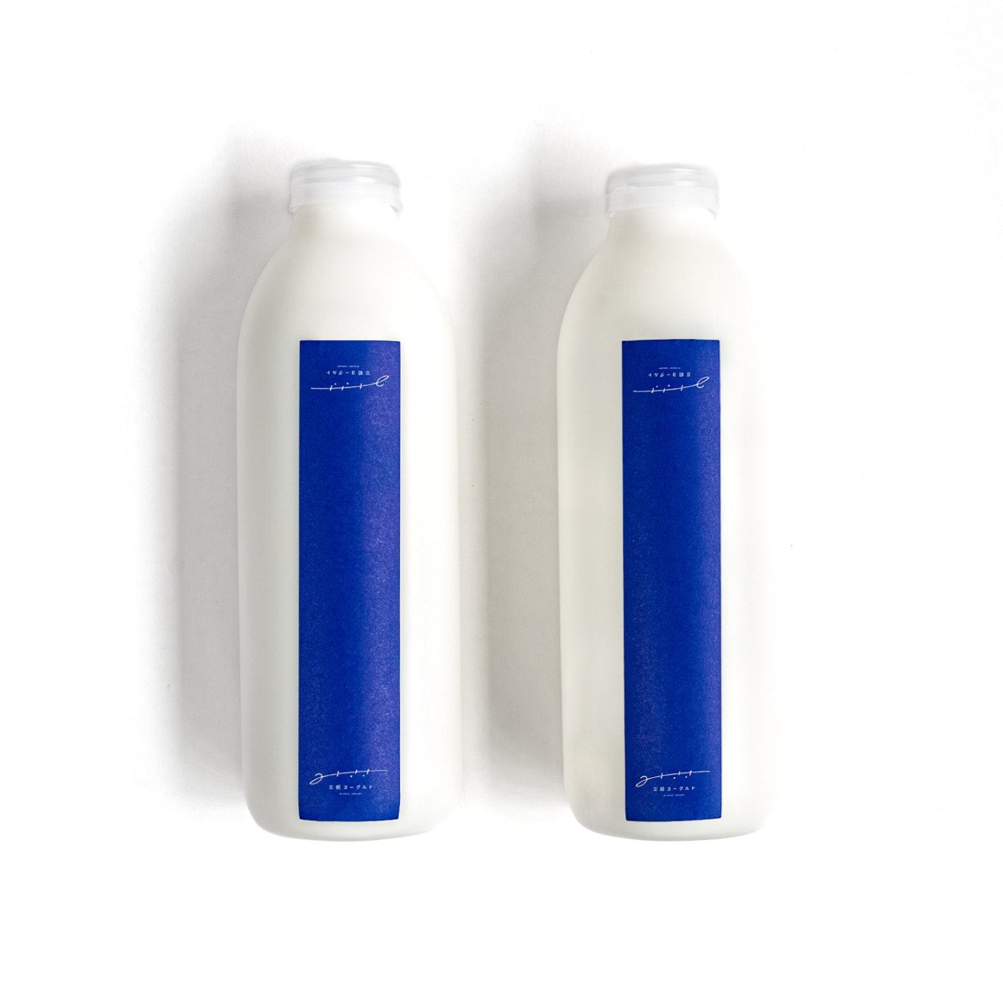 三朝ヨーグルト」の 絶品飲むヨーグルト800ml 2本セット【クール便送料