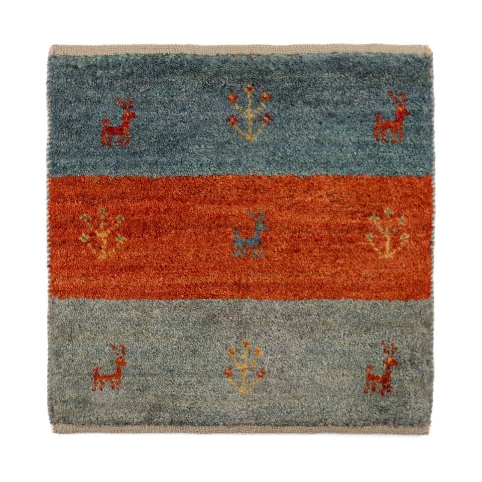 遊牧民族の手織り絨毯　ギャべ  32