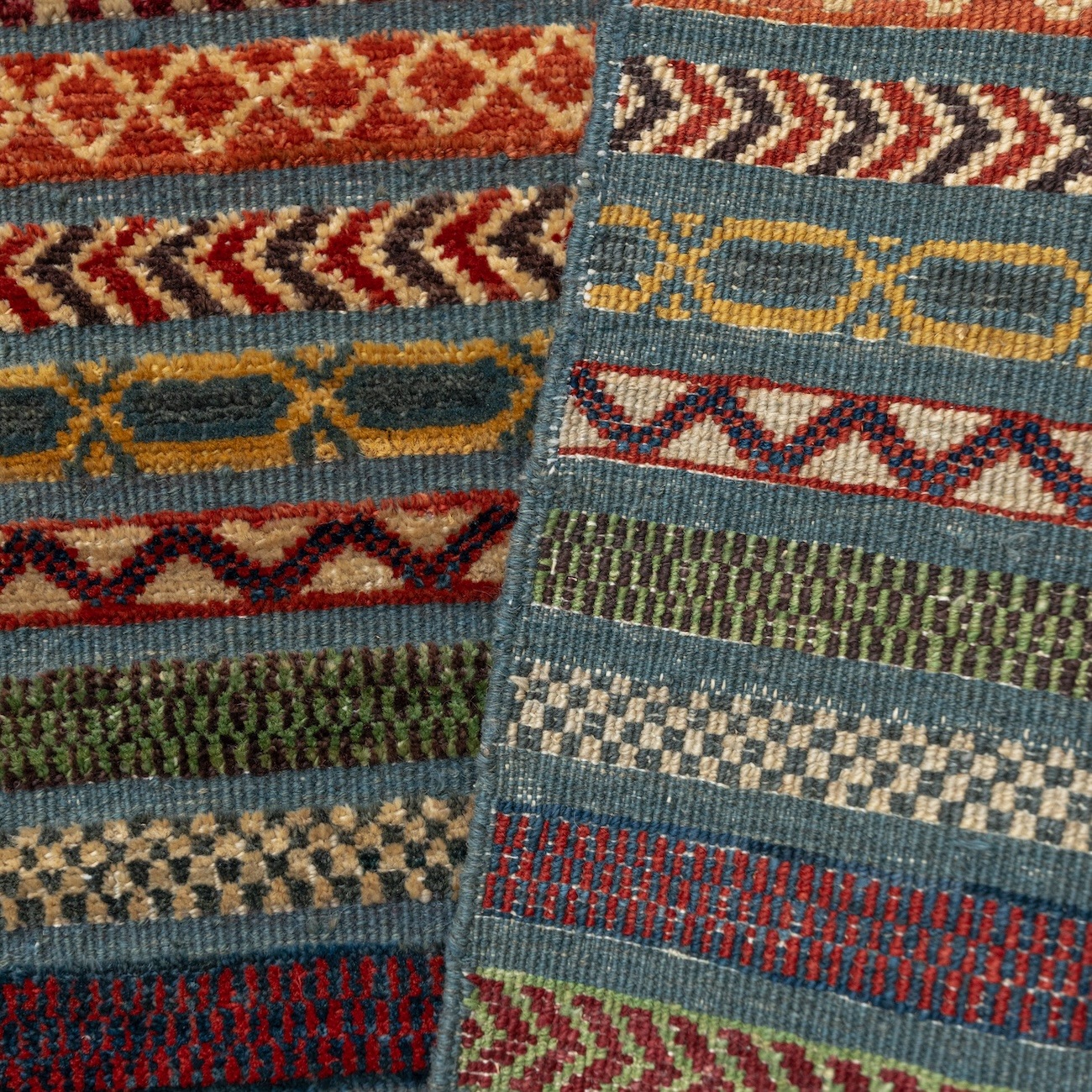 アフガン織り絨毯 LINES No.03