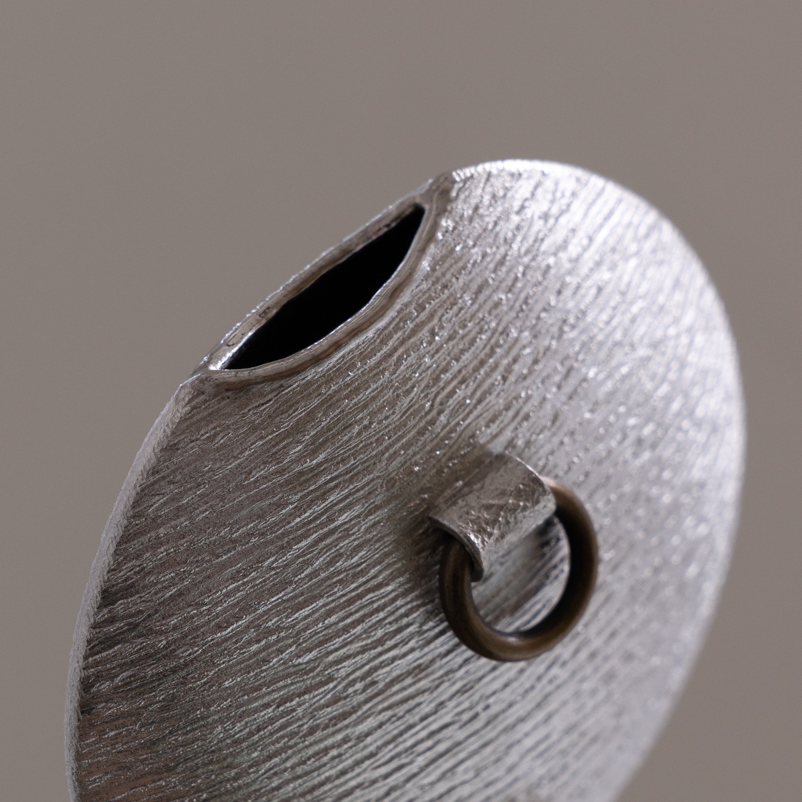 清課堂｜錫 望月掛花入　まゆみ（小）