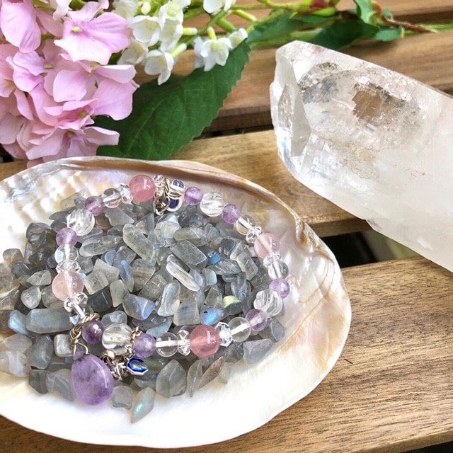 ラブラブライト石と紫水晶他沢山有ります ラブラブライト石と紫水晶他沢山有ります