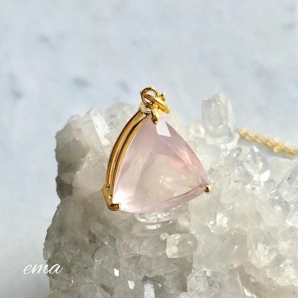 no.55天然石マザーオブパール薔薇ブラウンピアス/イヤリング