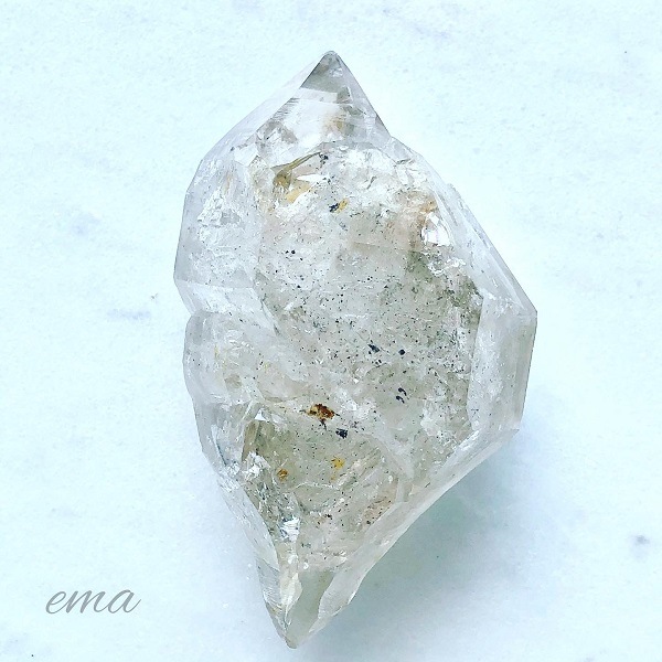 ⭐︎天然石エレスチャルクォーツ原石虹あり