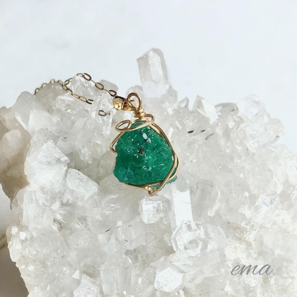 K18 天然石 ブラジル産 エメラルド ピアスハンドメイド 【超美石