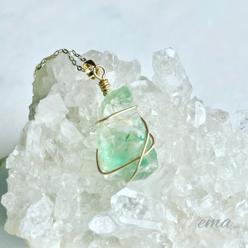 結晶の状態は激レア】ペーニャ コロンビア産 フローライト 57×32×32mm